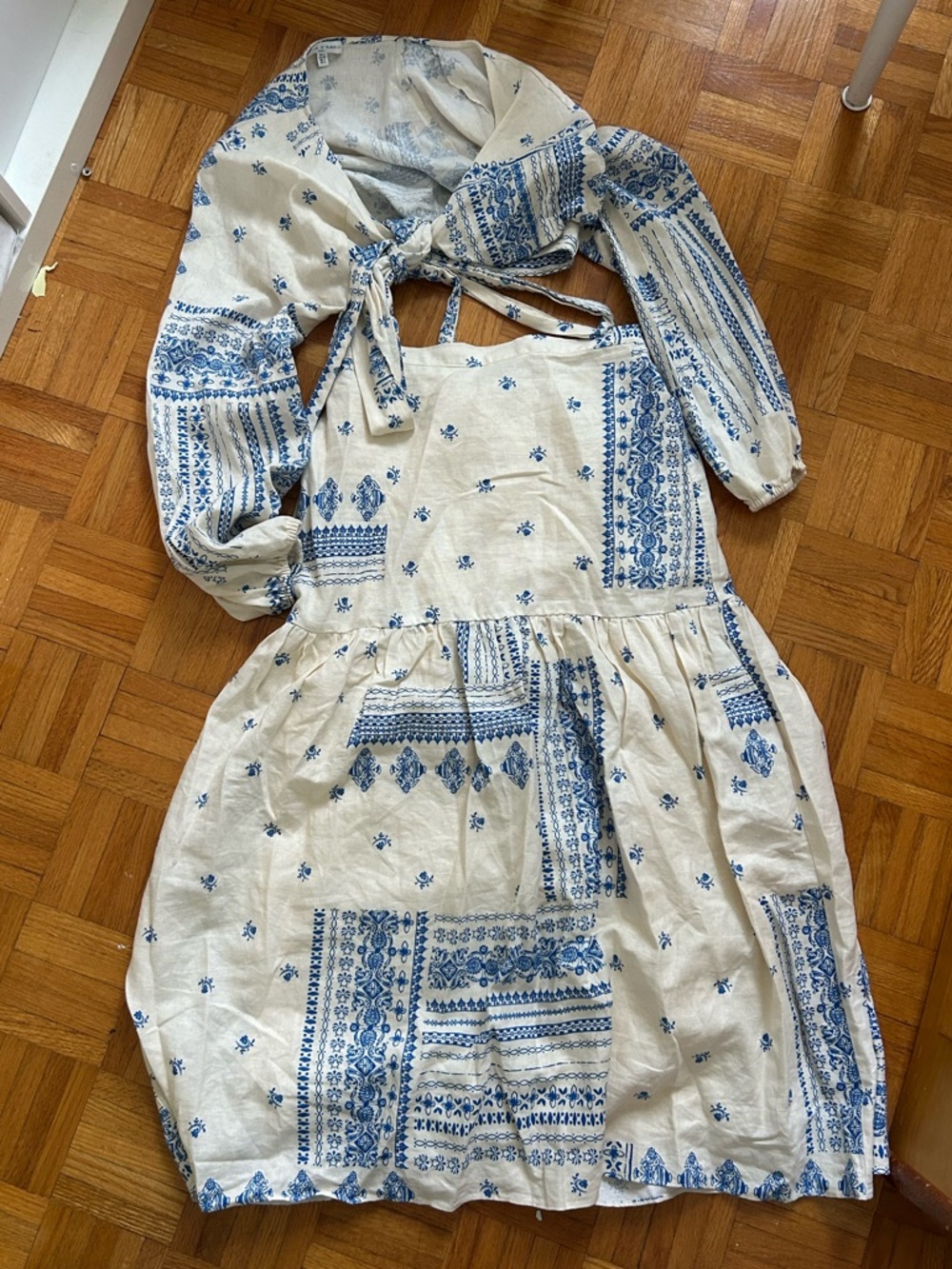 Blue & White Tie-Front Peasant Top and matching skirt linen blend